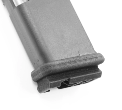Mantis MagRail - Picatinny rail adapter for  CZ P-10C 15 rounds magazines